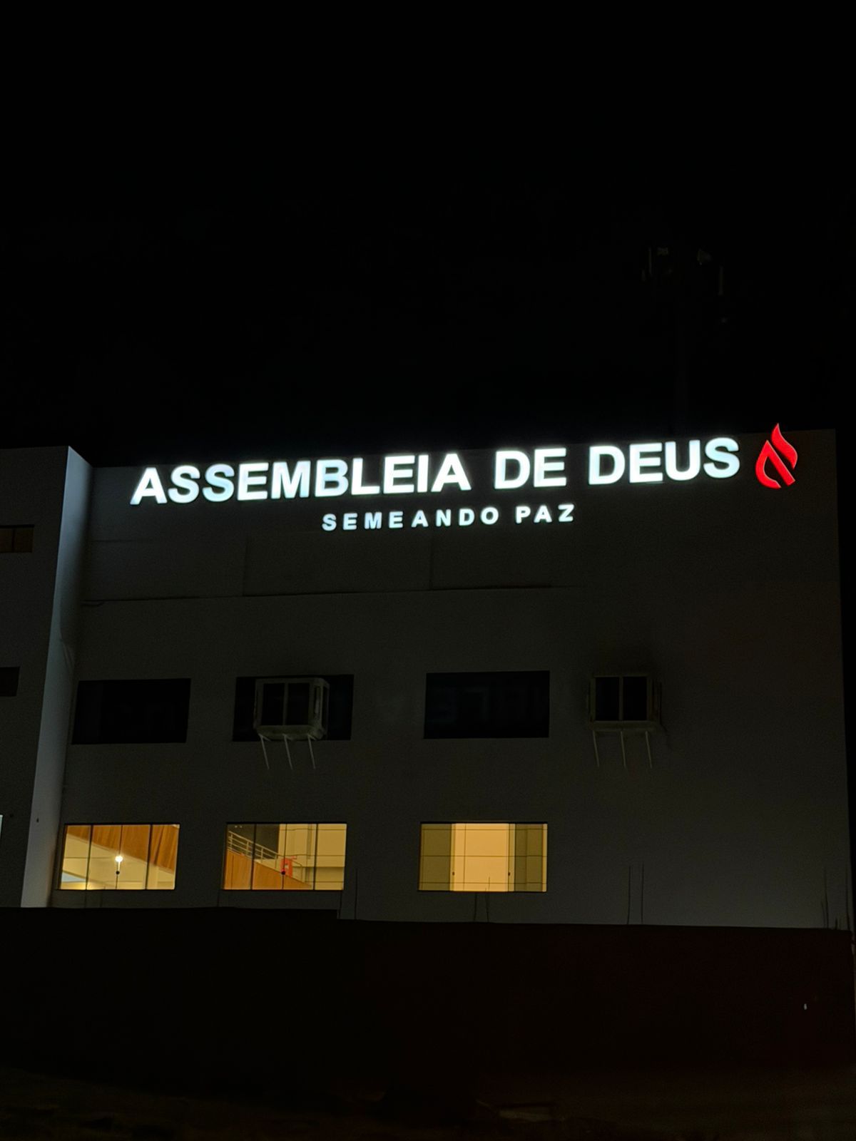 Letras caixa iluminadas – Assembleia de Deus Semeando Paz